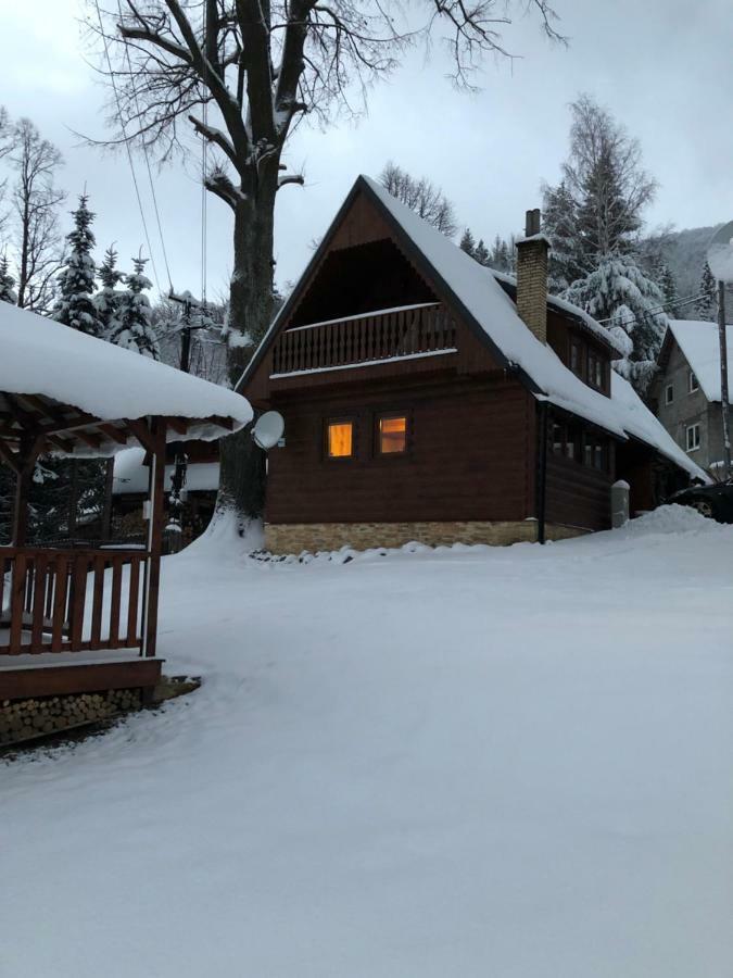 Andrea- Neakceptujeme Mlade Partie Villa เทรโควา ภายนอก รูปภาพ